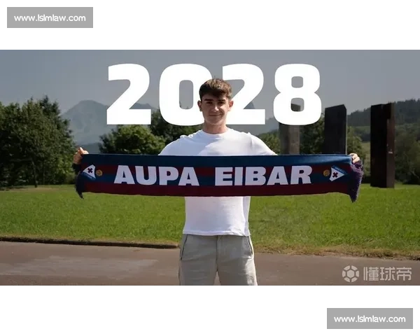 巴萨青训瑰宝加里多加盟埃瓦尔 西乙新核开启四年长约征程