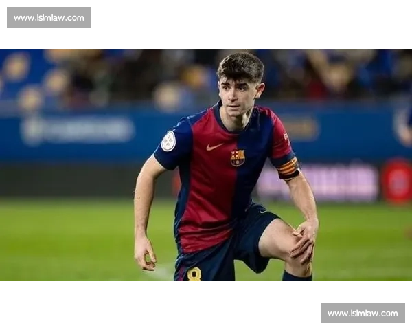 巴萨青训瑰宝加里多加盟埃瓦尔 西乙新核开启四年长约征程