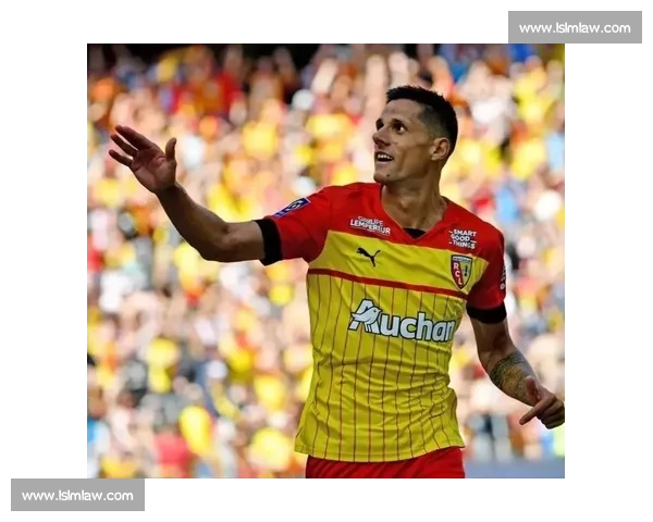 托万重返法甲！朗斯敲定世界杯冠军，600 万欧打造中场核心